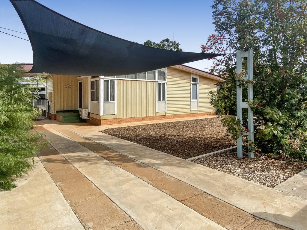 Verified Vendor (4 Lamrock St, Cobar) property